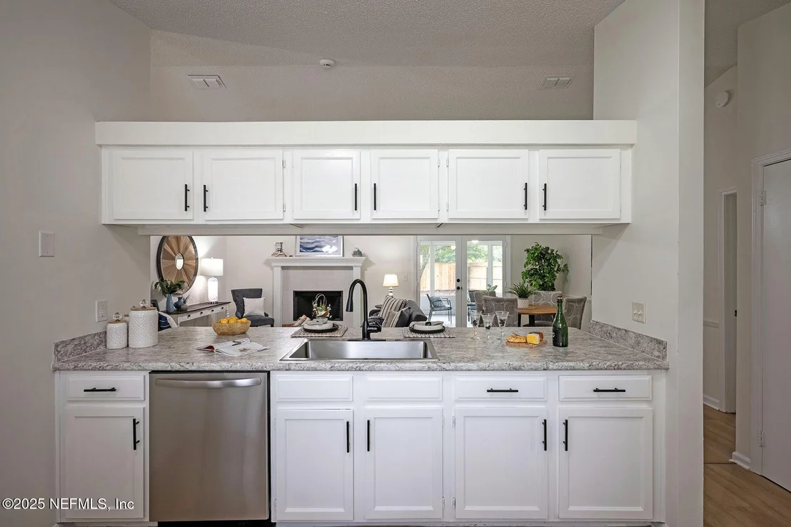 Photo of 575 PURCELL Drive
