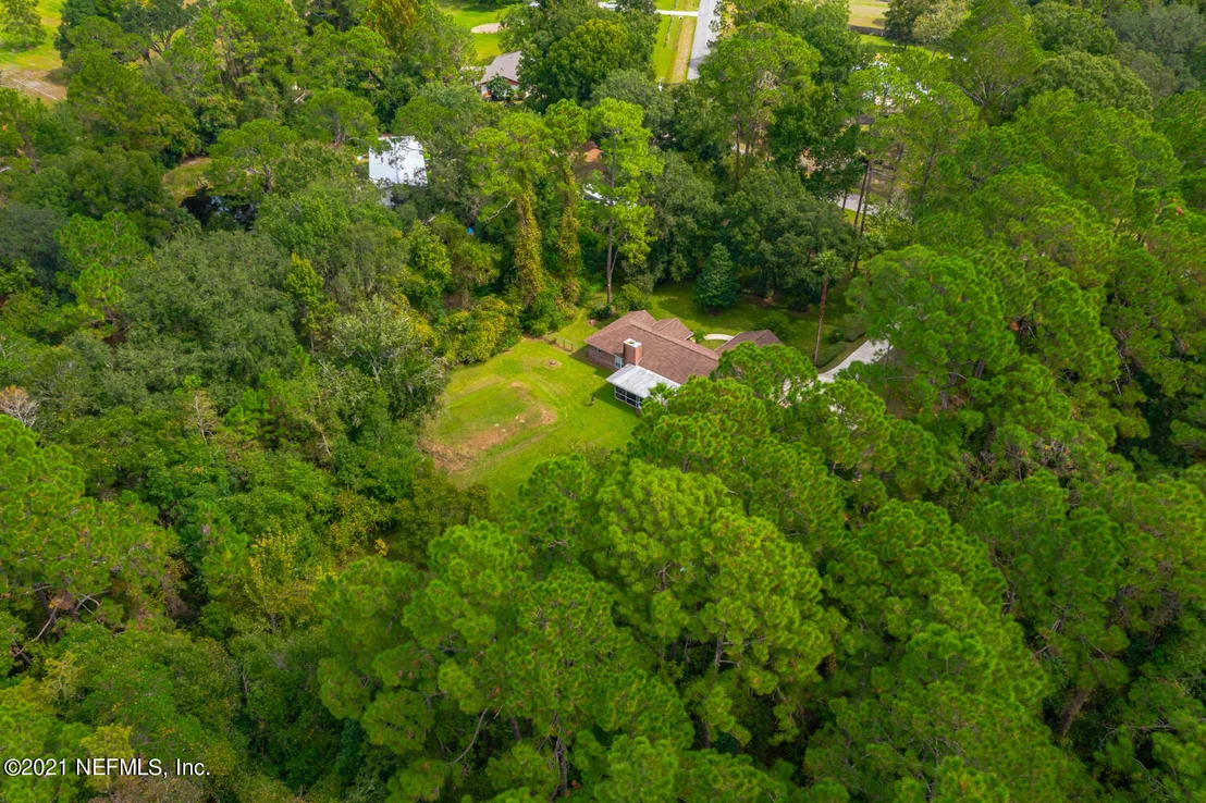 Photo of 370 CIRCLE Drive W