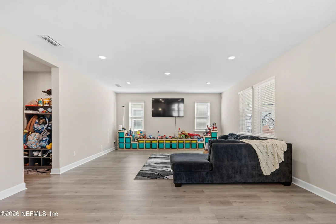 Photo of 512 ELM CREEK Drive
