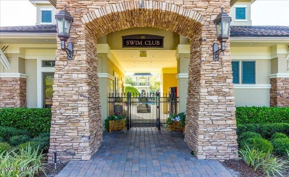 Photo of 837 EAGLE POINT Drive