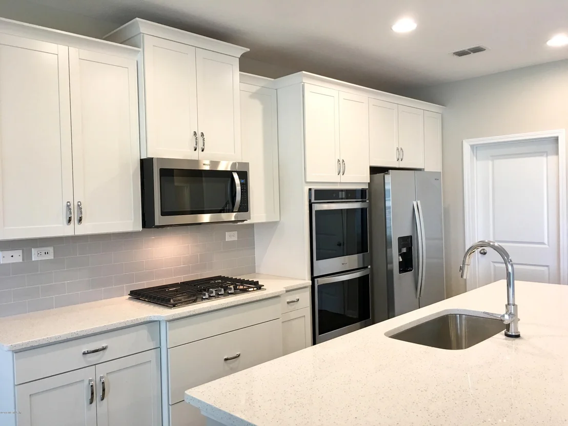 Photo of 222 LOMBARD Way