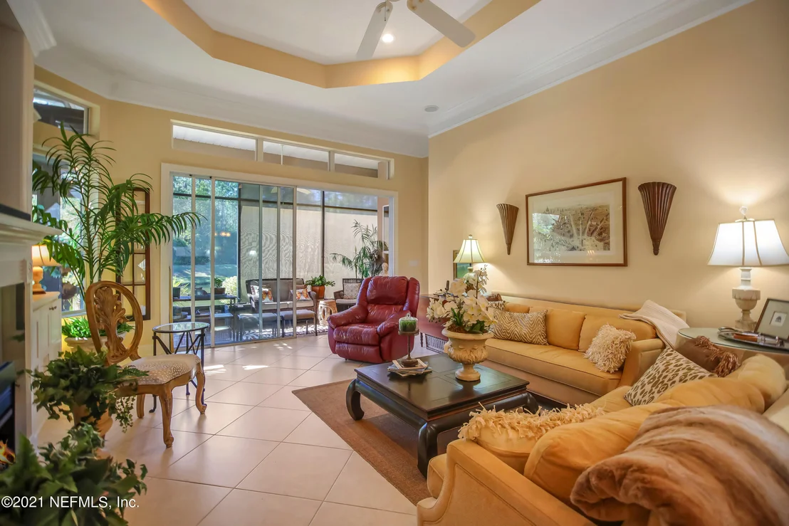Photo of 1021 INVERNESS Drive