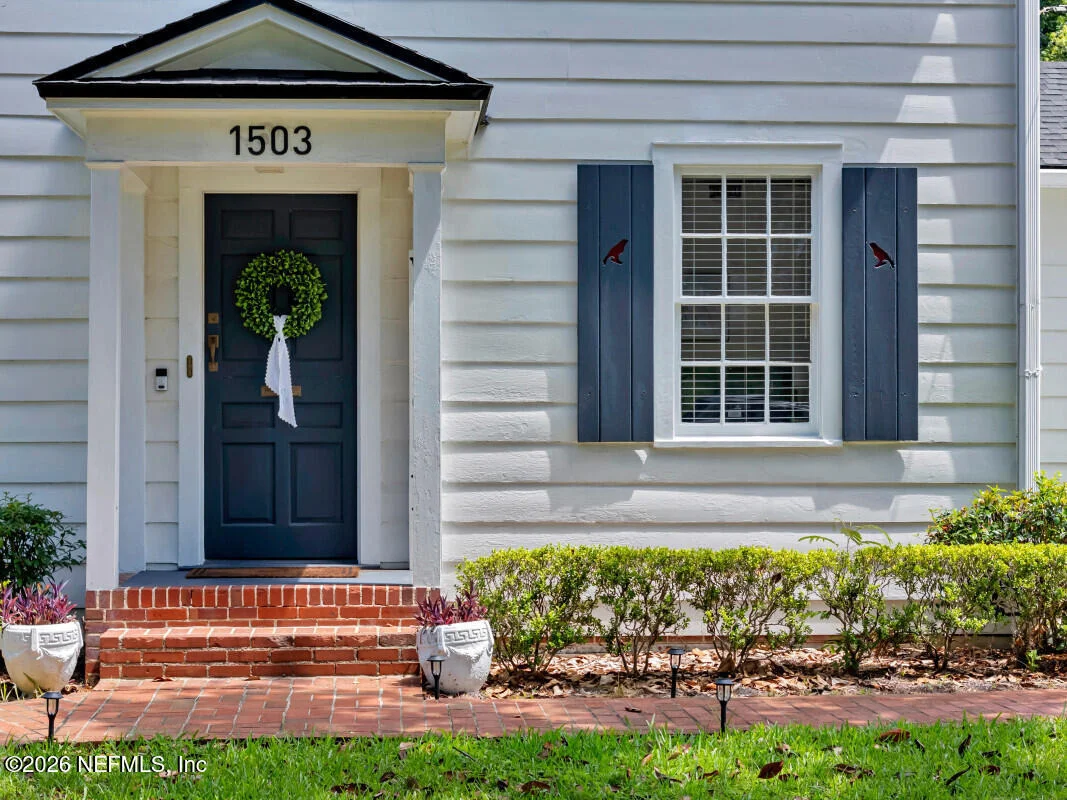Photo of 1503 LORIMIER Road