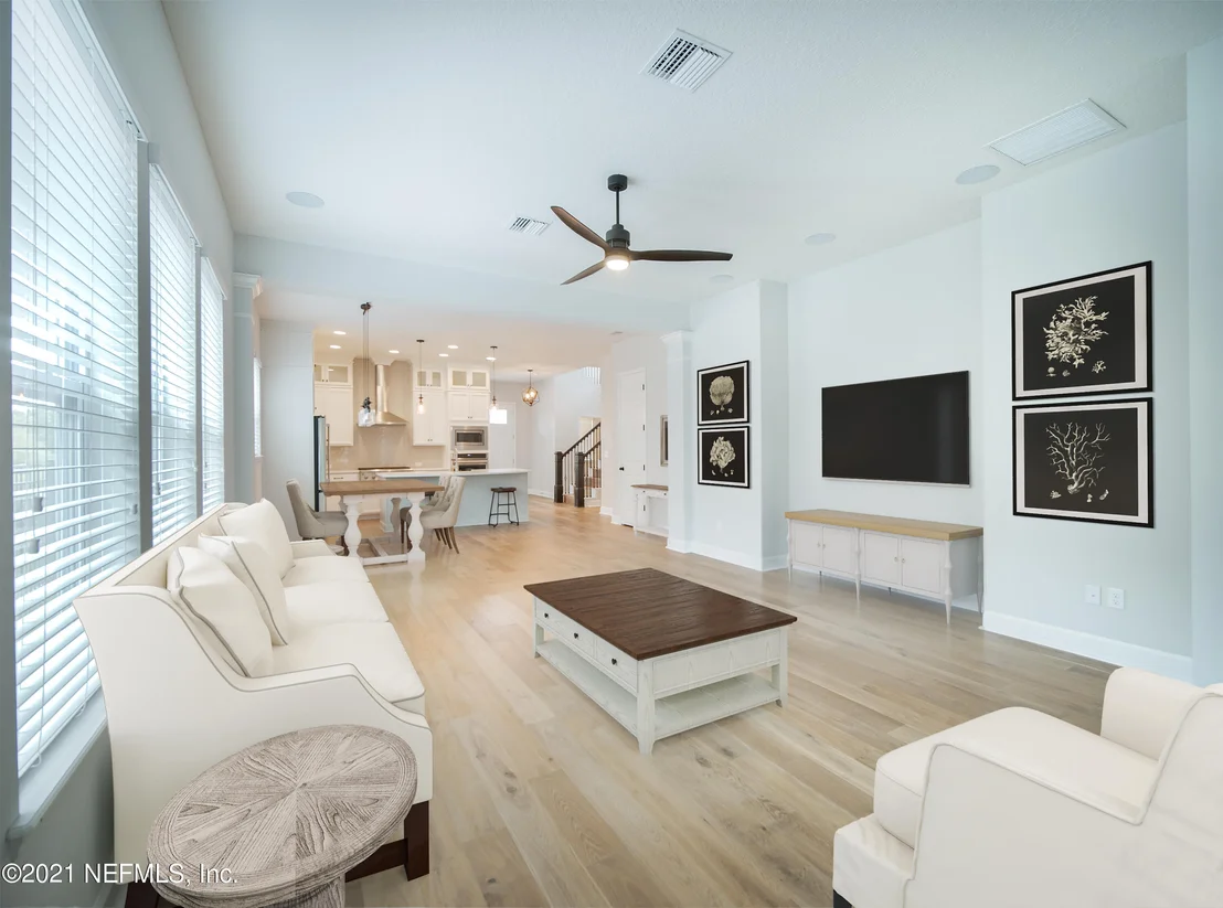 Photo of 70 BURLCREST Court