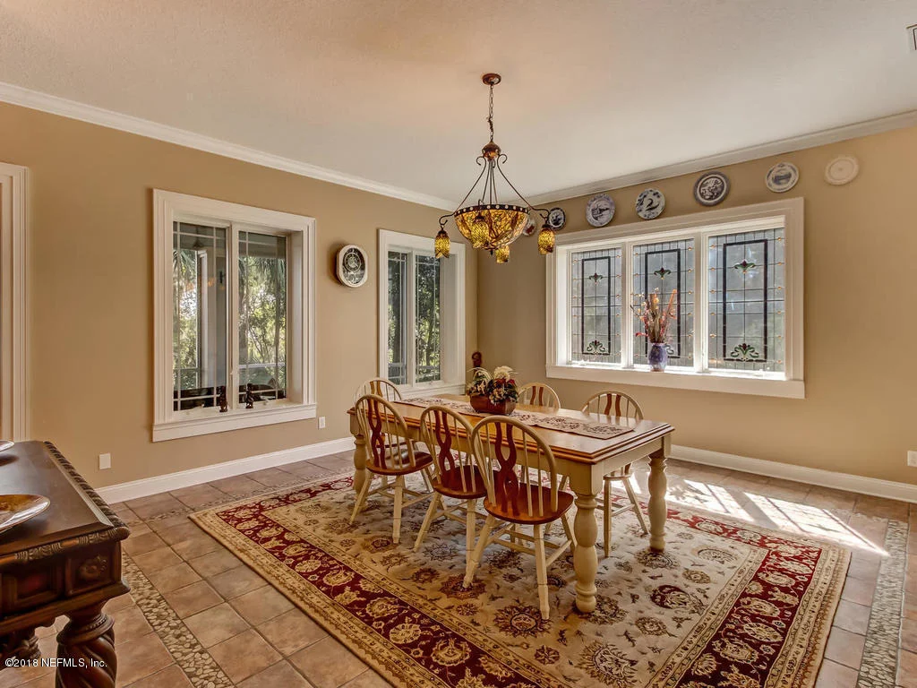 Photo of 595 W RIVER Road