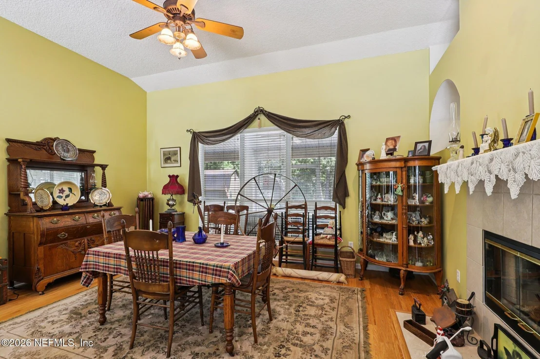 Photo of 1229 CACTUS CUT Road