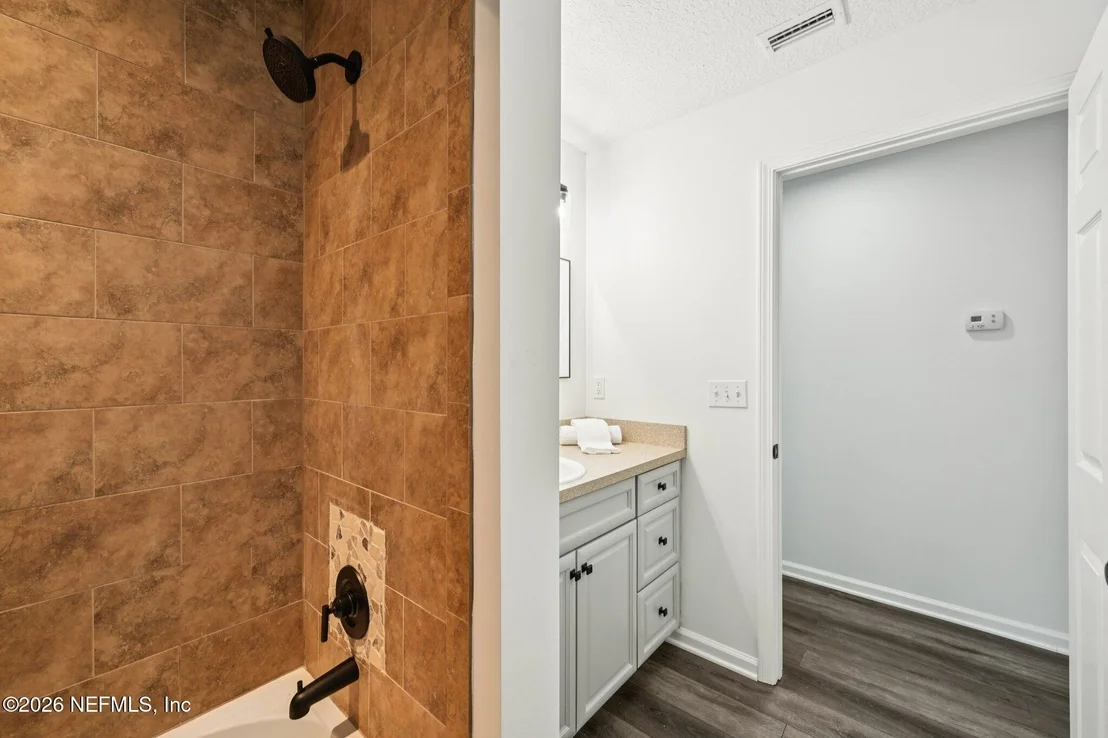 Photo of 54017 ASHERTON Cove