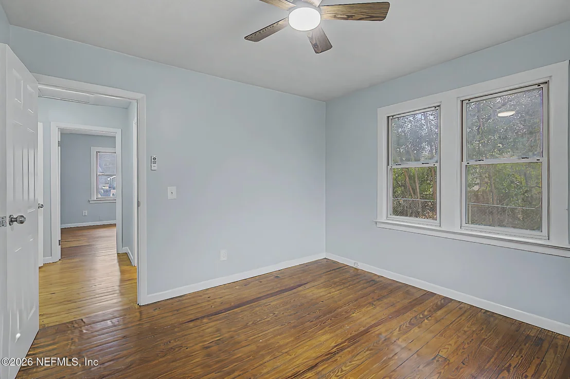 Photo of 330 S 4TH Street
