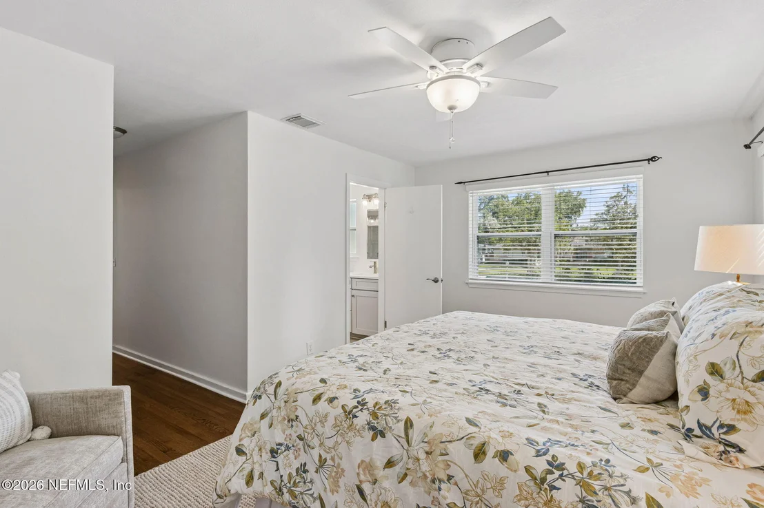 Photo of 915 OLD GROVE Manor
