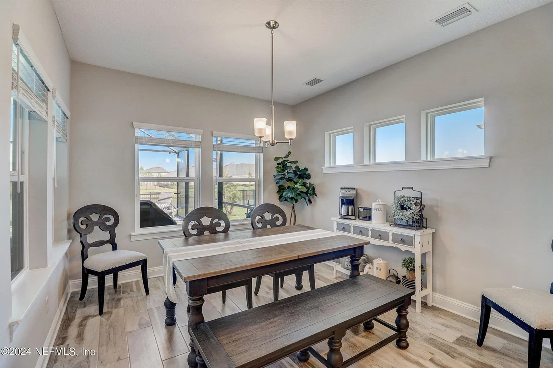 Photo of 117 STANSBURY Lane
