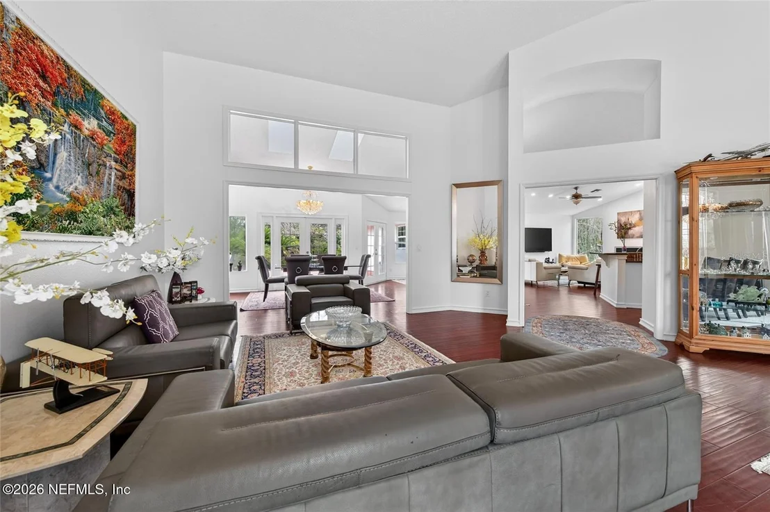 Photo of 114 SHADOW CREEK Way