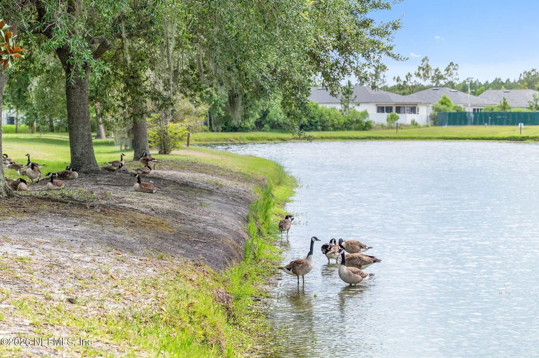 Photo of 216 DEERFIELD GLEN Drive
