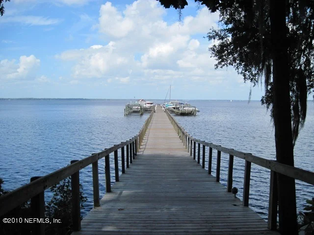 Photo of 1734 BAYSIDE Boulevard