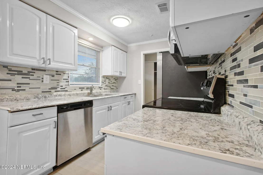 Photo of 11164 KEY HAVEN Boulevard