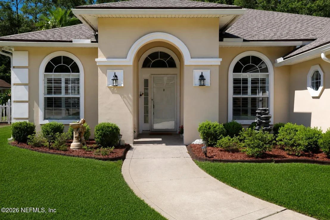 Photo of 1004 FLORA PARKE Drive