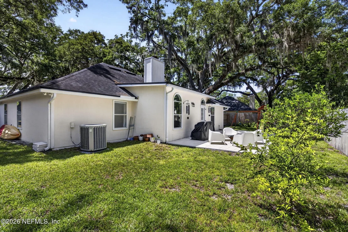 Photo of 9515 BROKEN OAK Boulevard