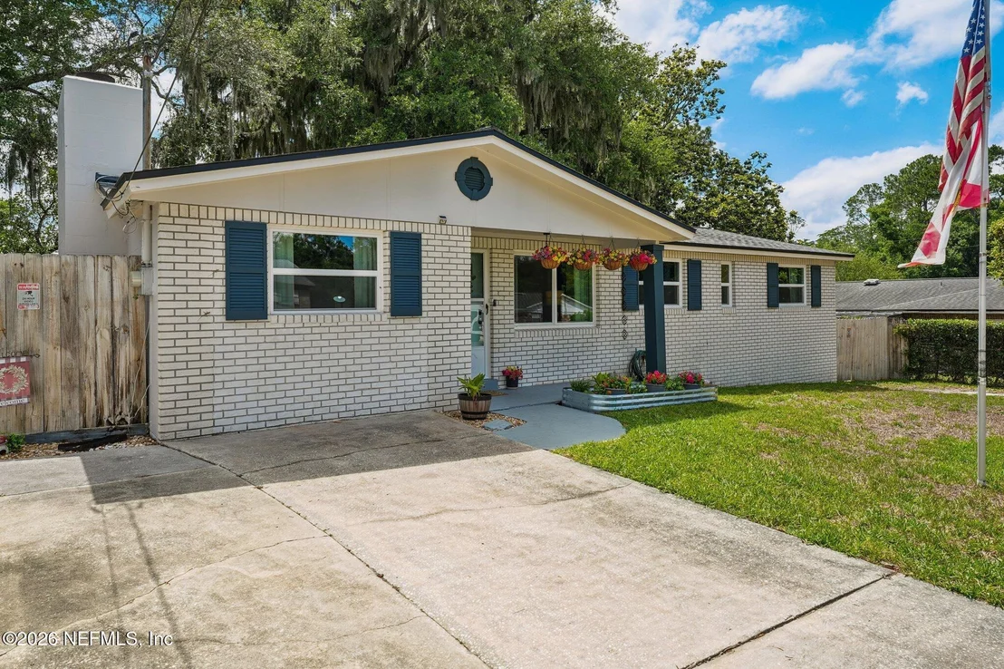 Photo of 428 VIRGO Lane