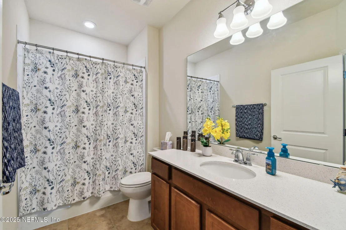 Photo of 182 MYRTLE OAK Court