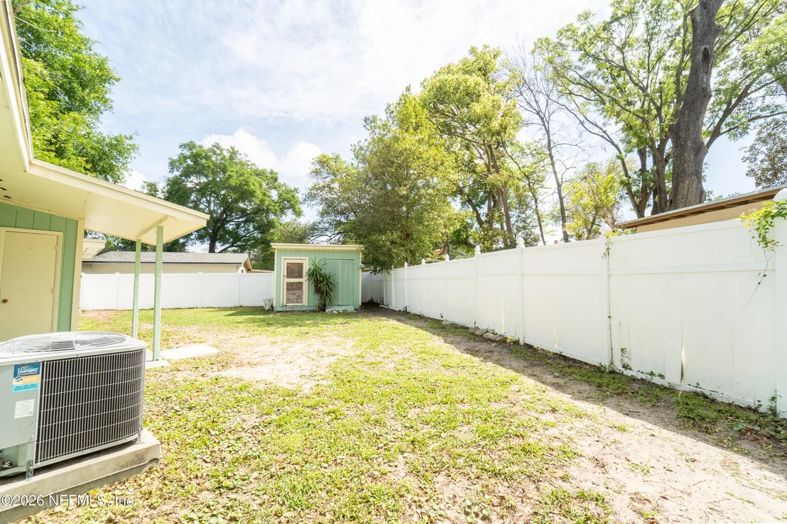 Photo of 5308 N RIVER Road