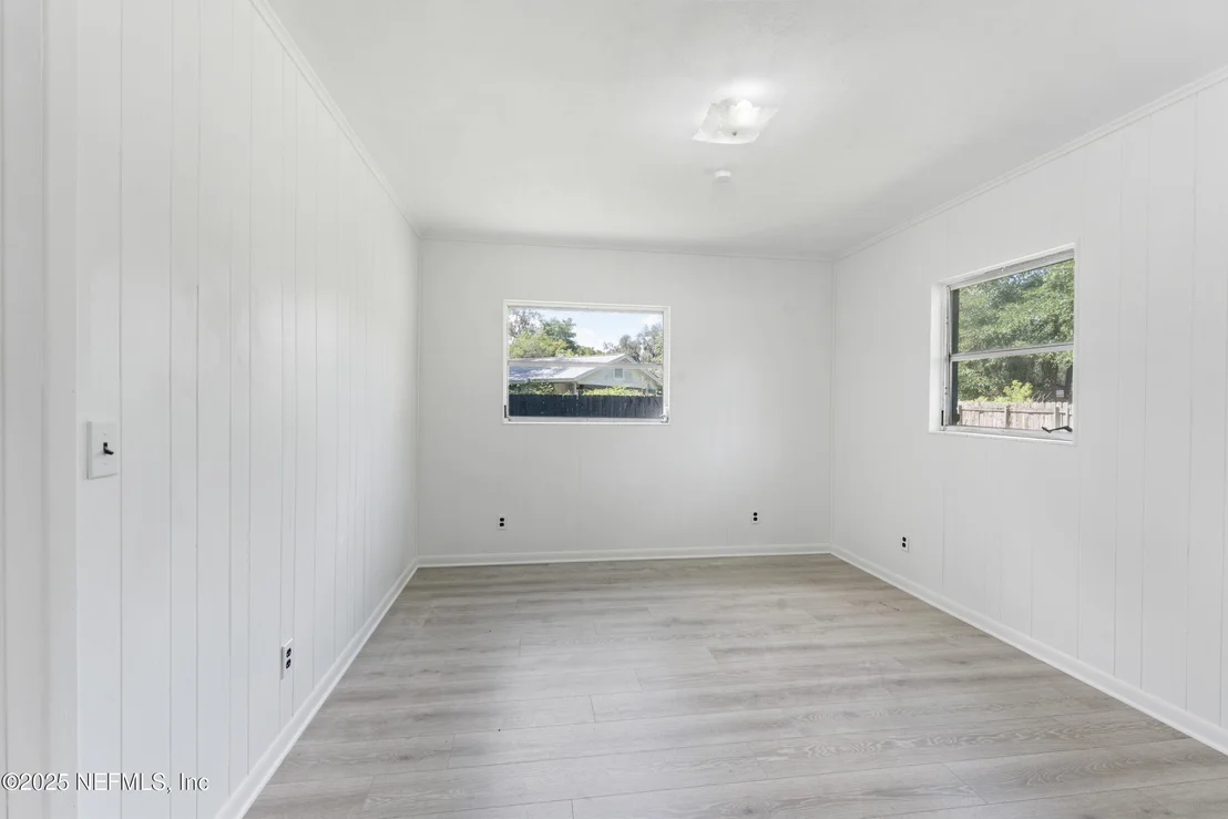 Photo of 2626 LEONID Road