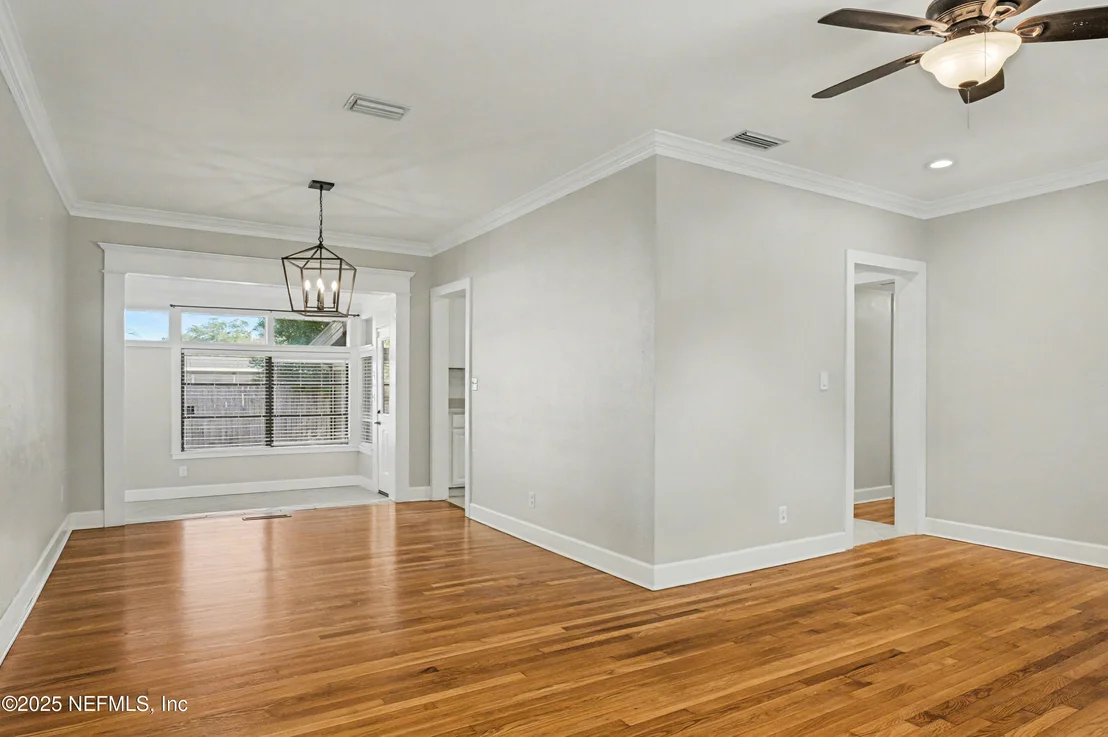 Photo of 2537 BUTTONWOOD Drive
