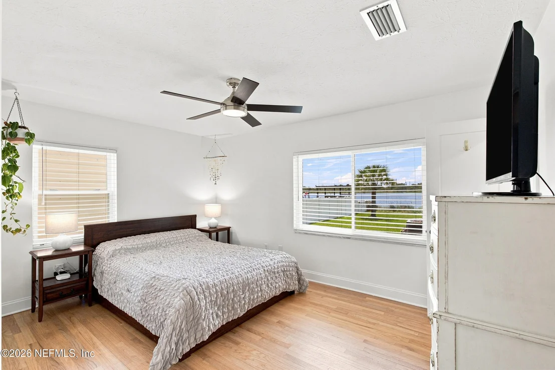 Photo of 5392 HECKSCHER Drive
