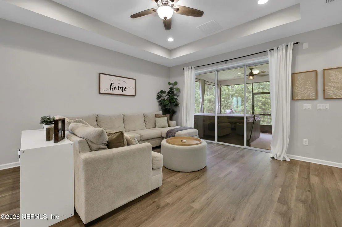 Photo of 98 YARDLEY Court