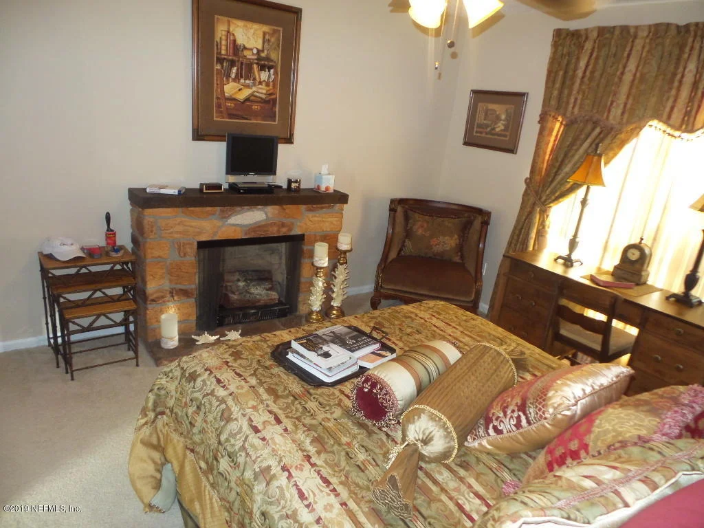 Photo of 1012 OAK ARBOR Circle