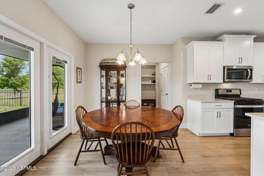 Photo of 13192 DUNWICK Road