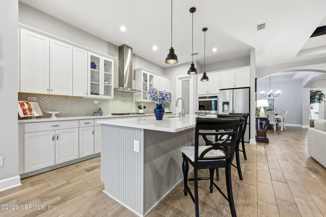 Photo of 359 GLENNEYRE Circle