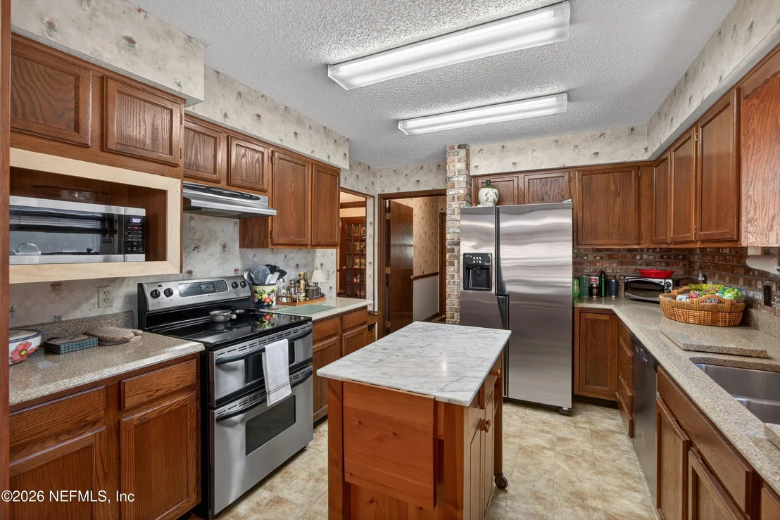 Photo of 2479 STONEBRIDGE Drive