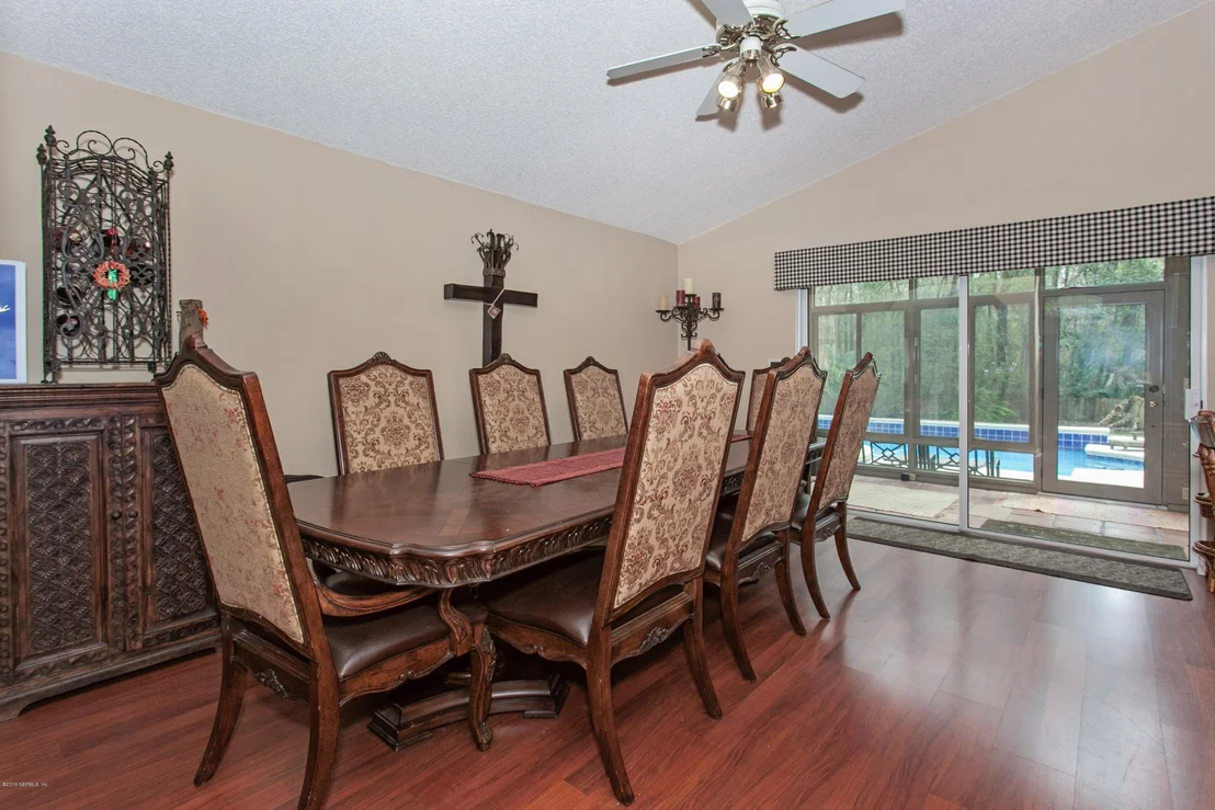 Photo of 5608 BRAMPTON FALLS Lane