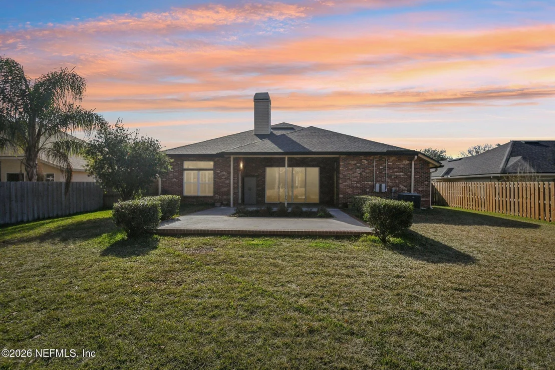 Photo of 145 LAKE RUN Boulevard