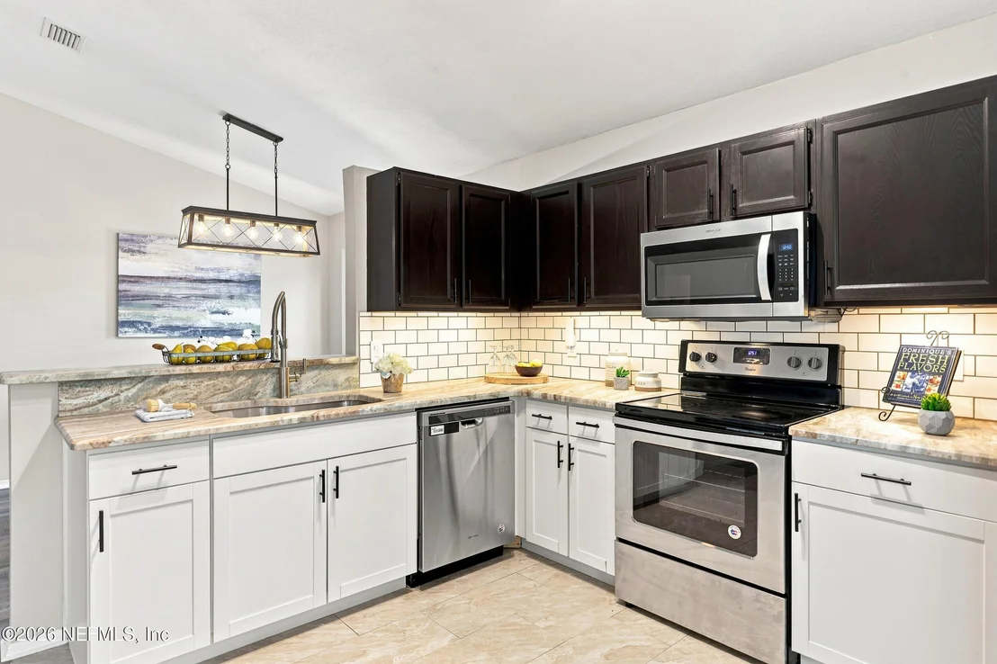 Photo of 1817 HEARTH Street