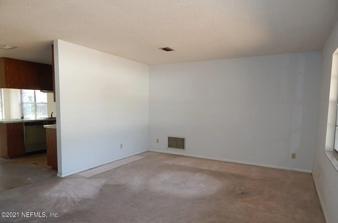 Photo of 645 SHADY Lane