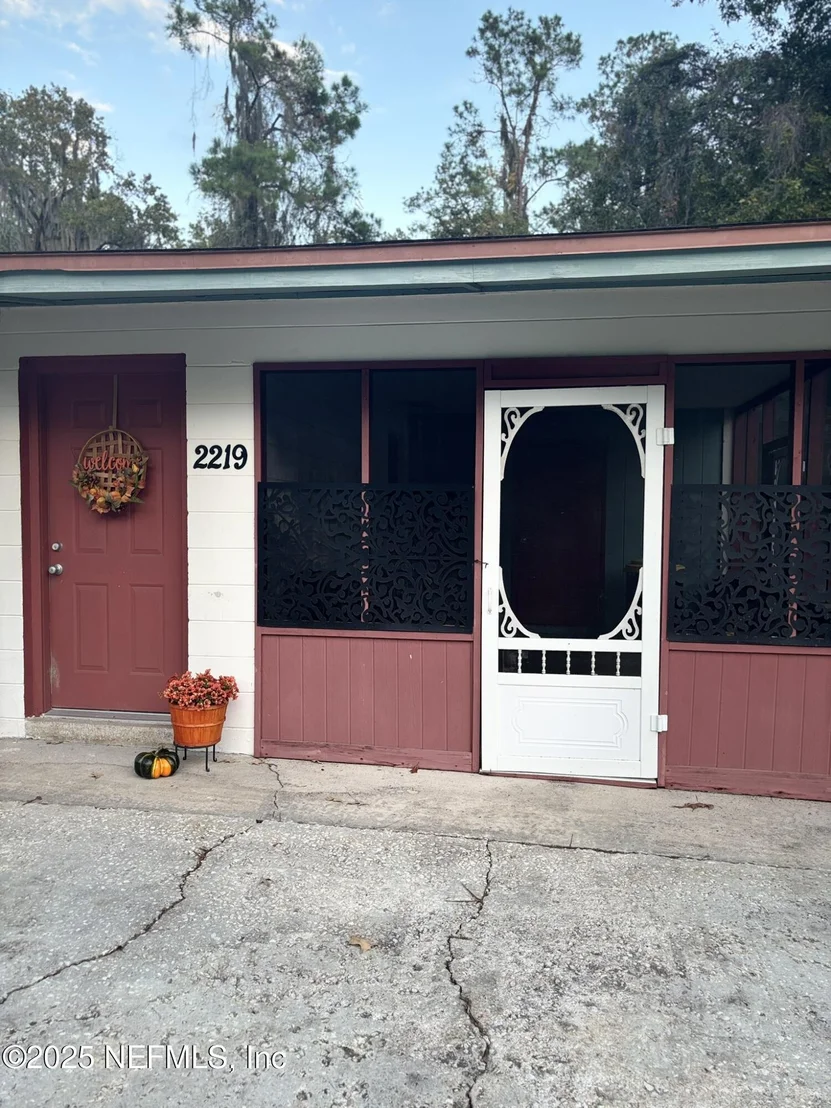 Photo of 2219 SE 46TH Terrace