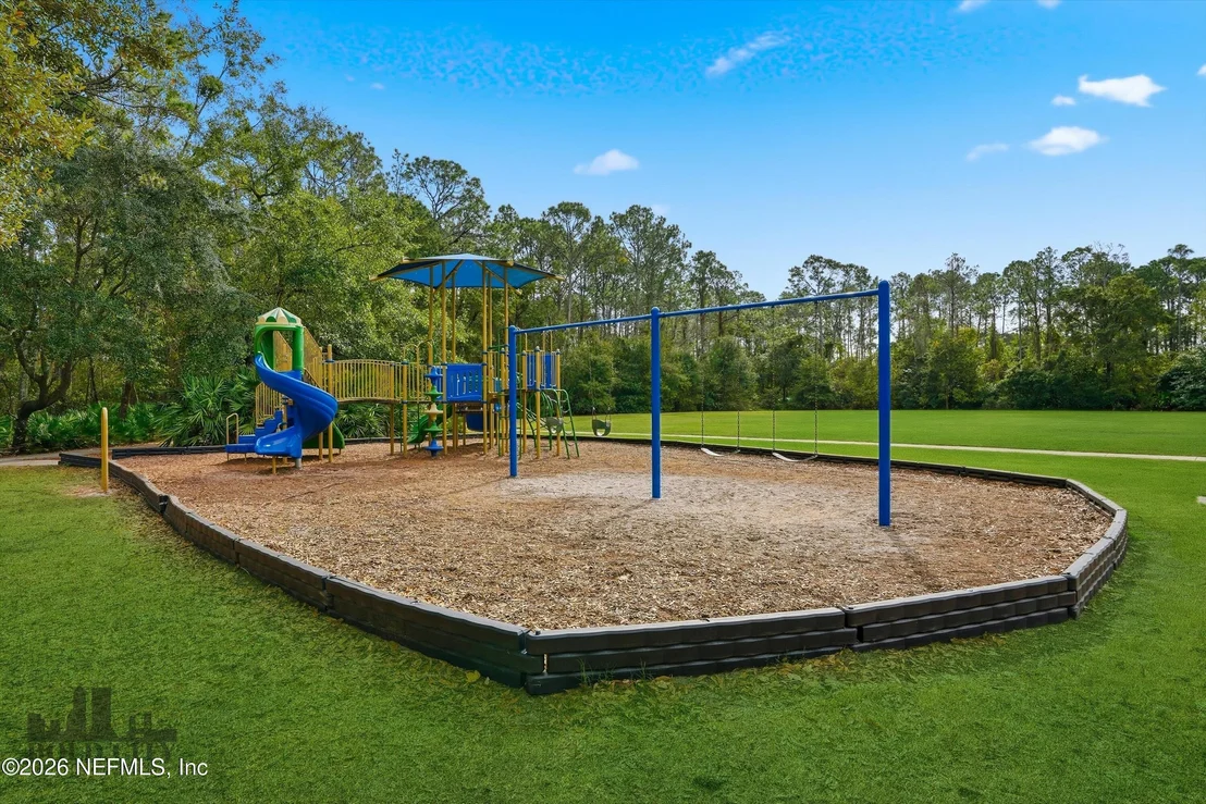 Photo of 1413 COURSE VIEW Drive