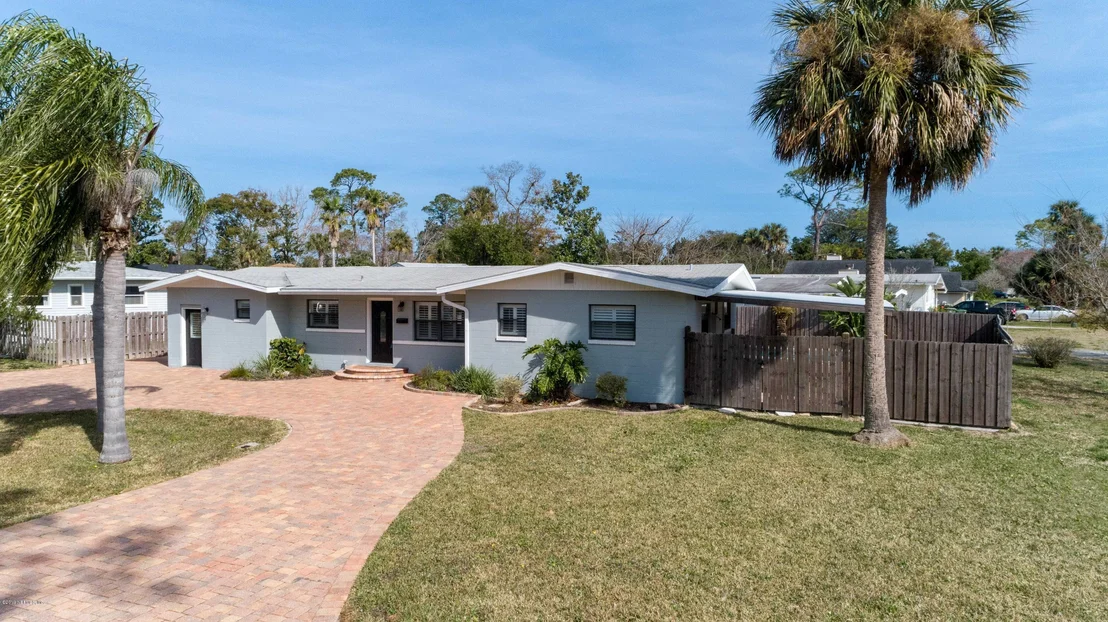Photo of 705 PALM TREE Road