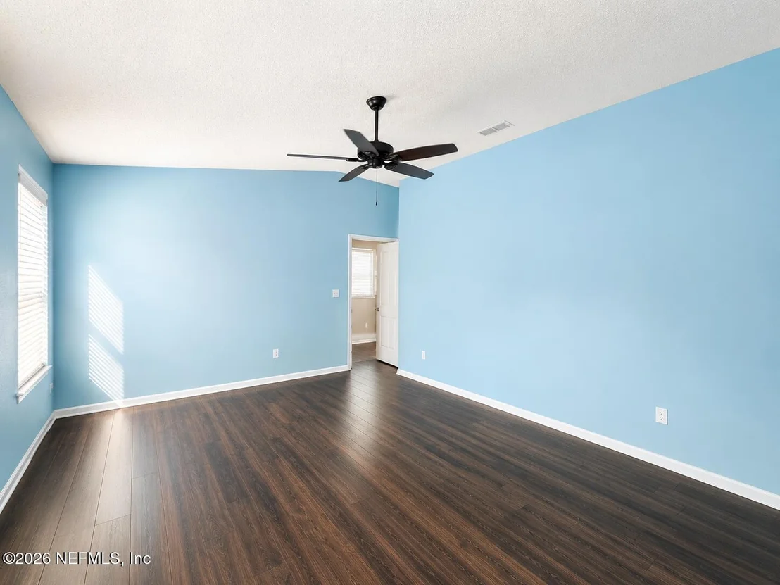 Photo of 423 SAMARA LAKES Parkway