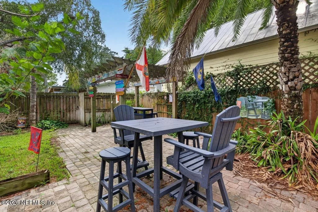 Photo of 13 ROHDE Avenue