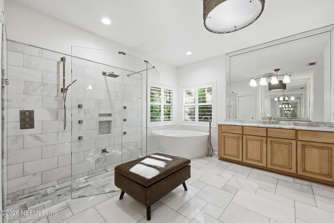 Photo of 11802 MANDARIN Road