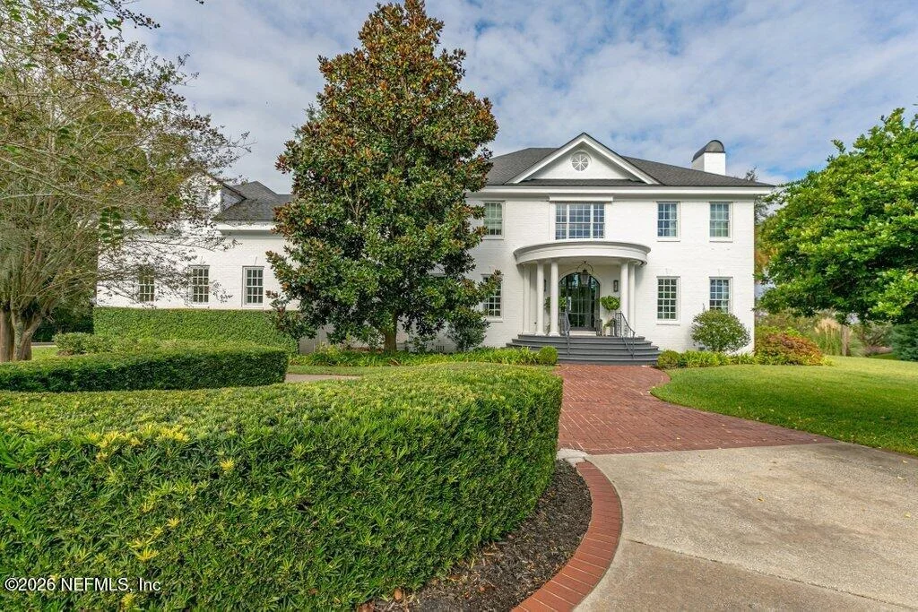 Photo of 4626 RIVER POINT Road W
