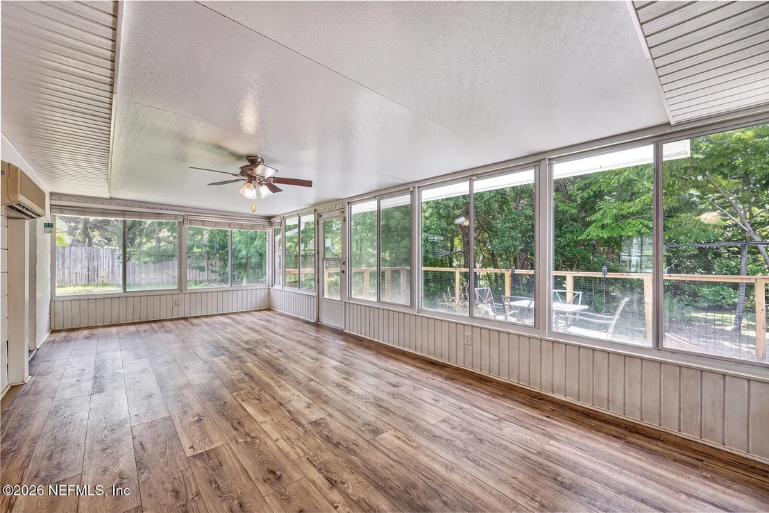 Photo of 829 RITA Circle