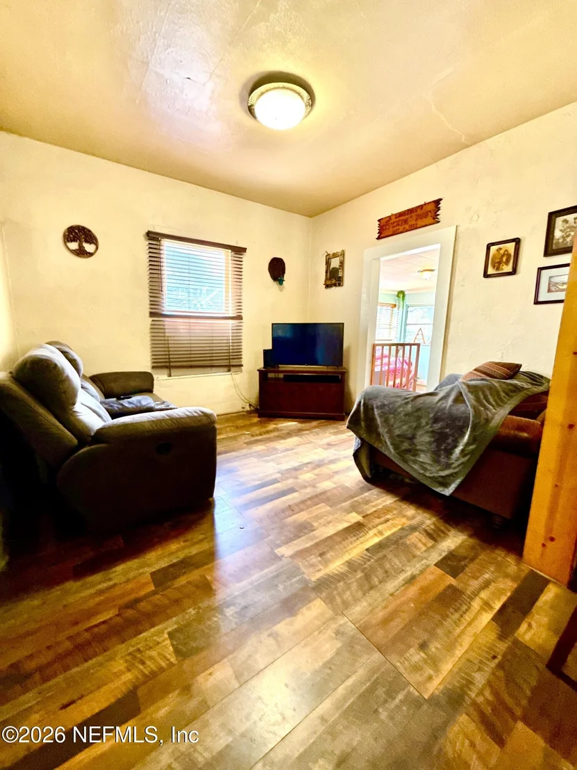 Photo of 503 LAUREL Street