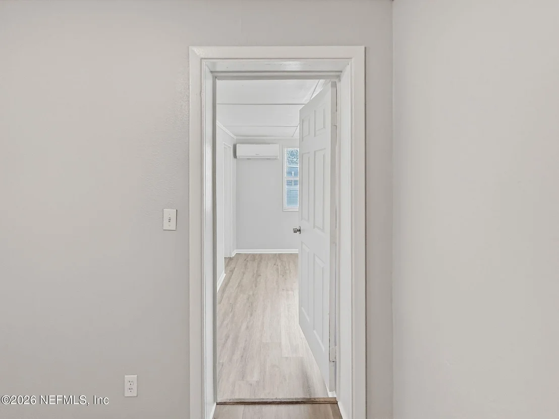 Photo of 3842 ANVERS Boulevard