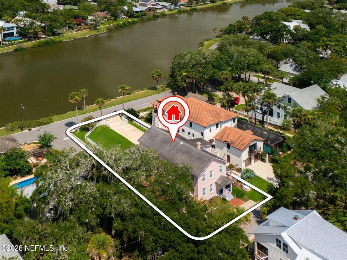 Photo of 340 CHARLOTTE Street