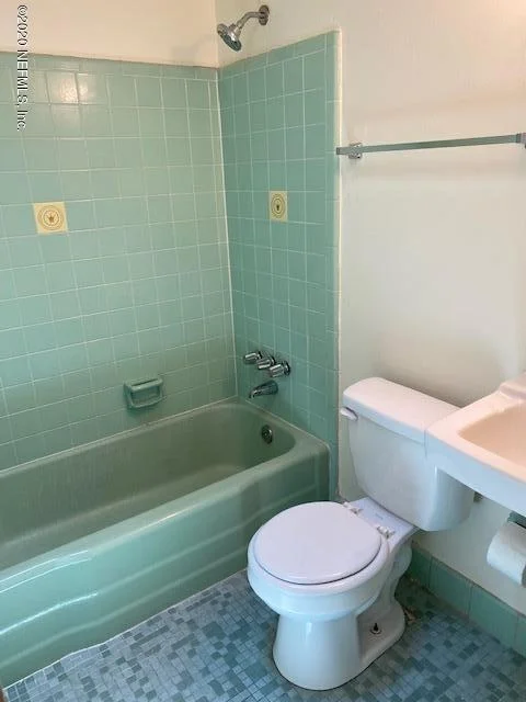 Photo of 5827 HILLMAN Drive