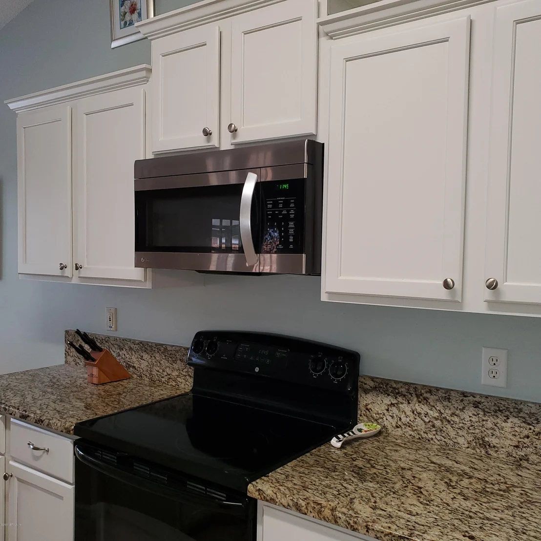 Photo of 14620 BASILHAM Lane