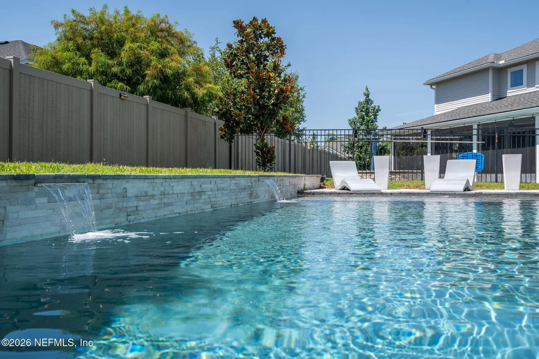 Photo of 132 PALISADE Drive