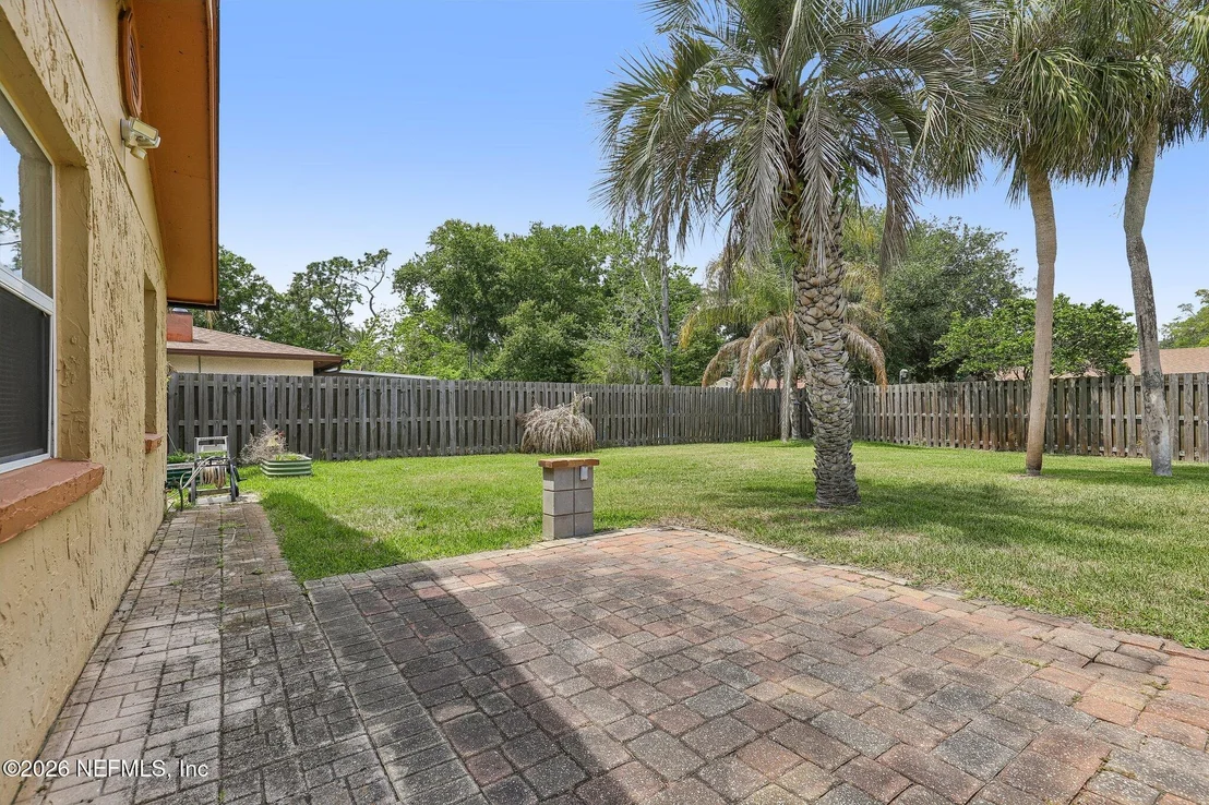 Photo of 1740 POPLAR Drive